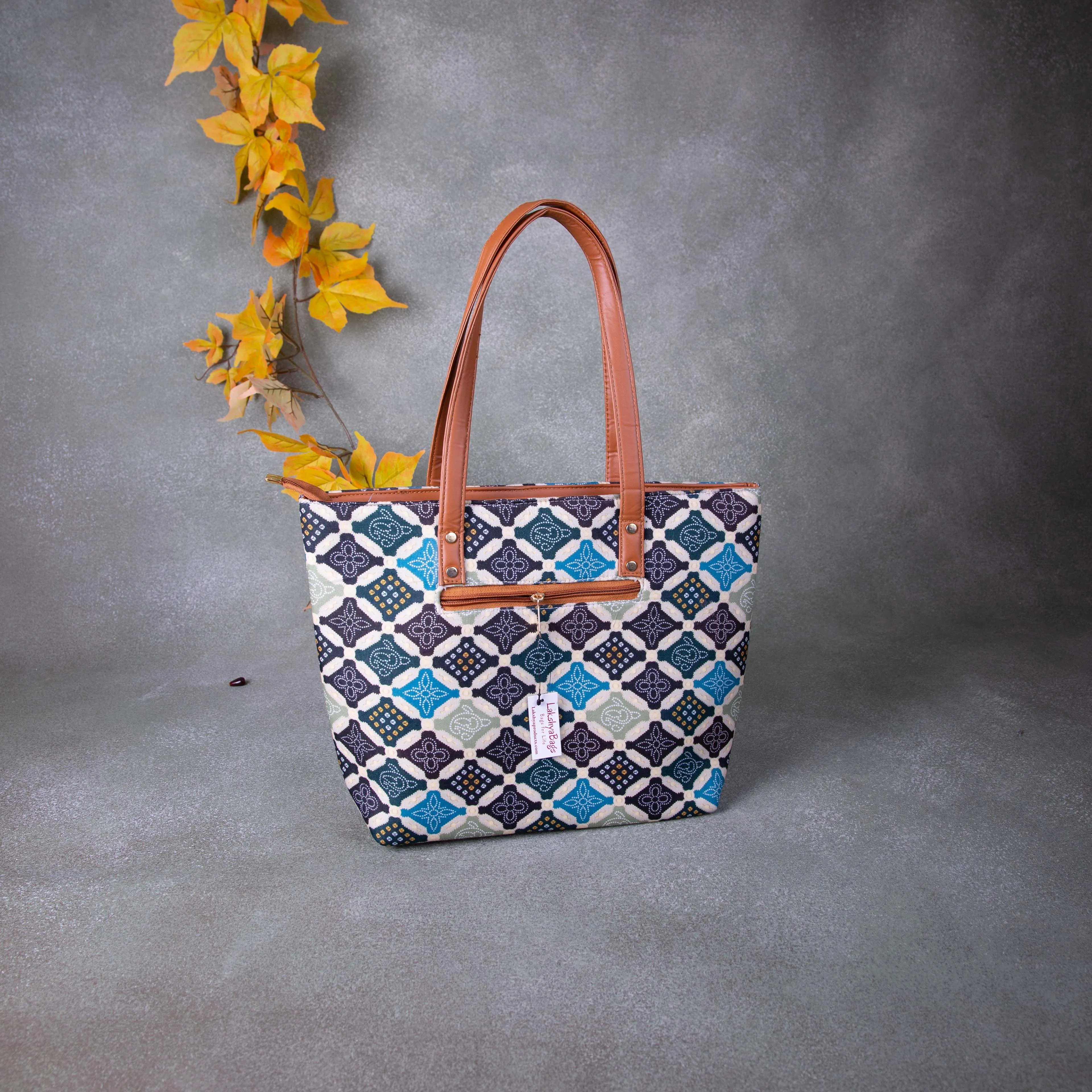 9am to 5pm Totes Black Colour with Blue Diamond Design.