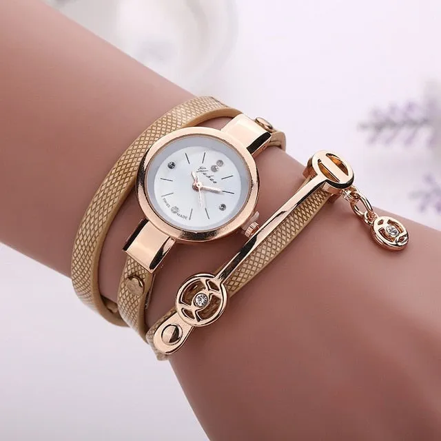 Gold Casual Wristwatch Pro