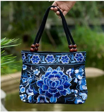 New Coming Fashion  Women' handbag!New nice Embroidered Lady bags national trend handbag embroidered embroidery Lady carry bag