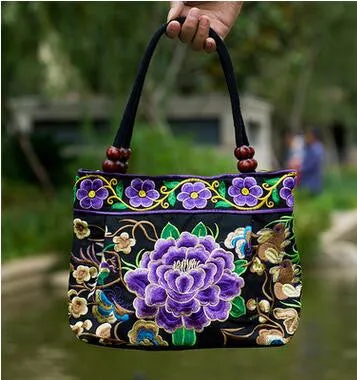 New Coming Fashion  Women' handbag!New nice Embroidered Lady bags national trend handbag embroidered embroidery Lady carry bag