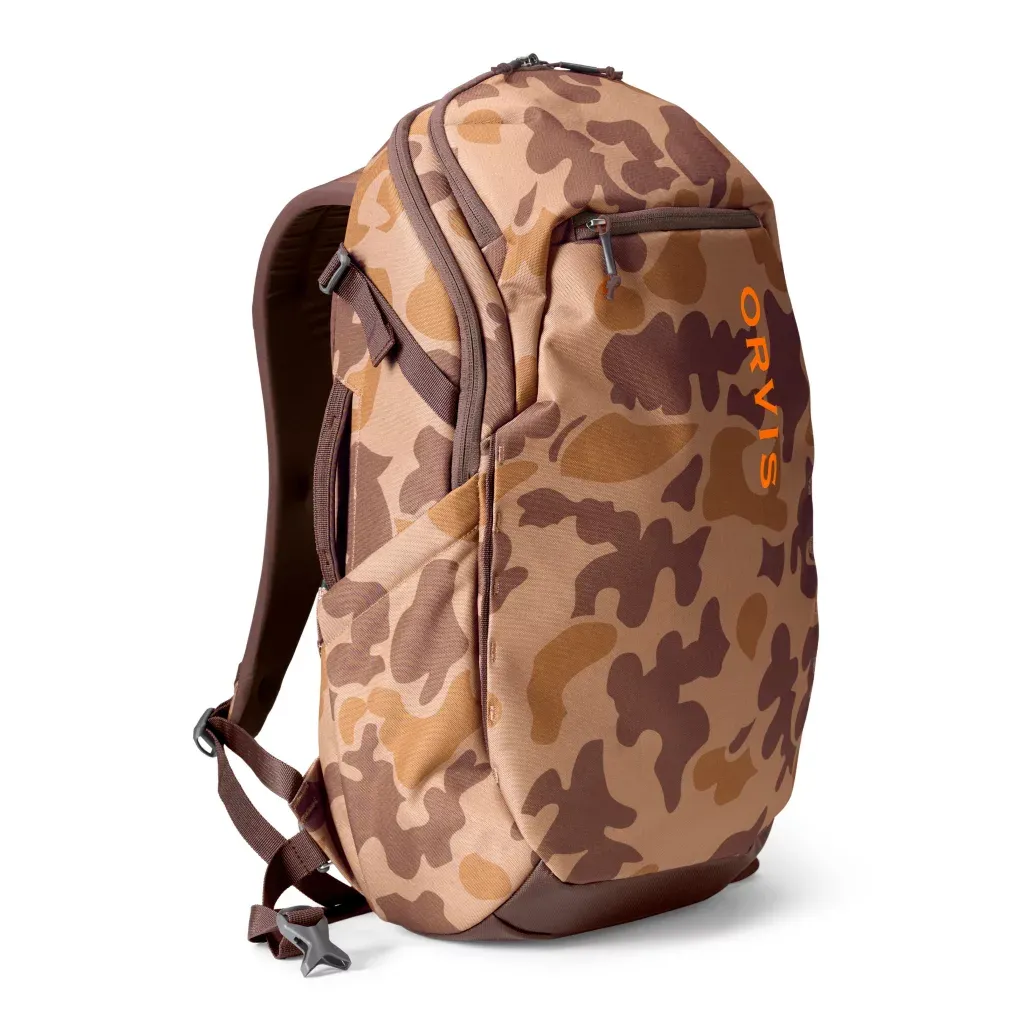 Orvis Trekkage LT Adventure Backpack / 1971 Camo