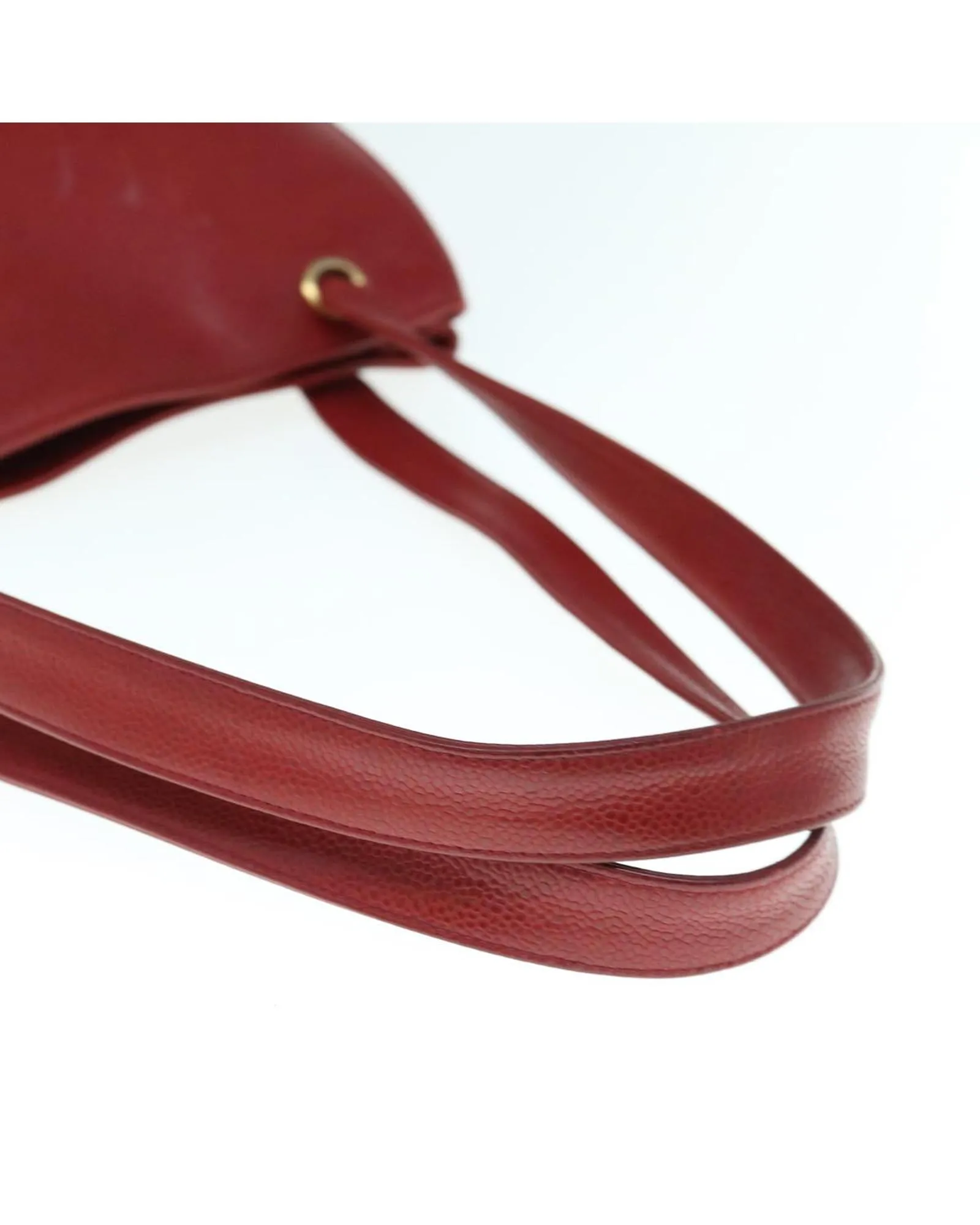 Red Caviar Skin Shoulder Bag with CC Logo and Shoulder Strap