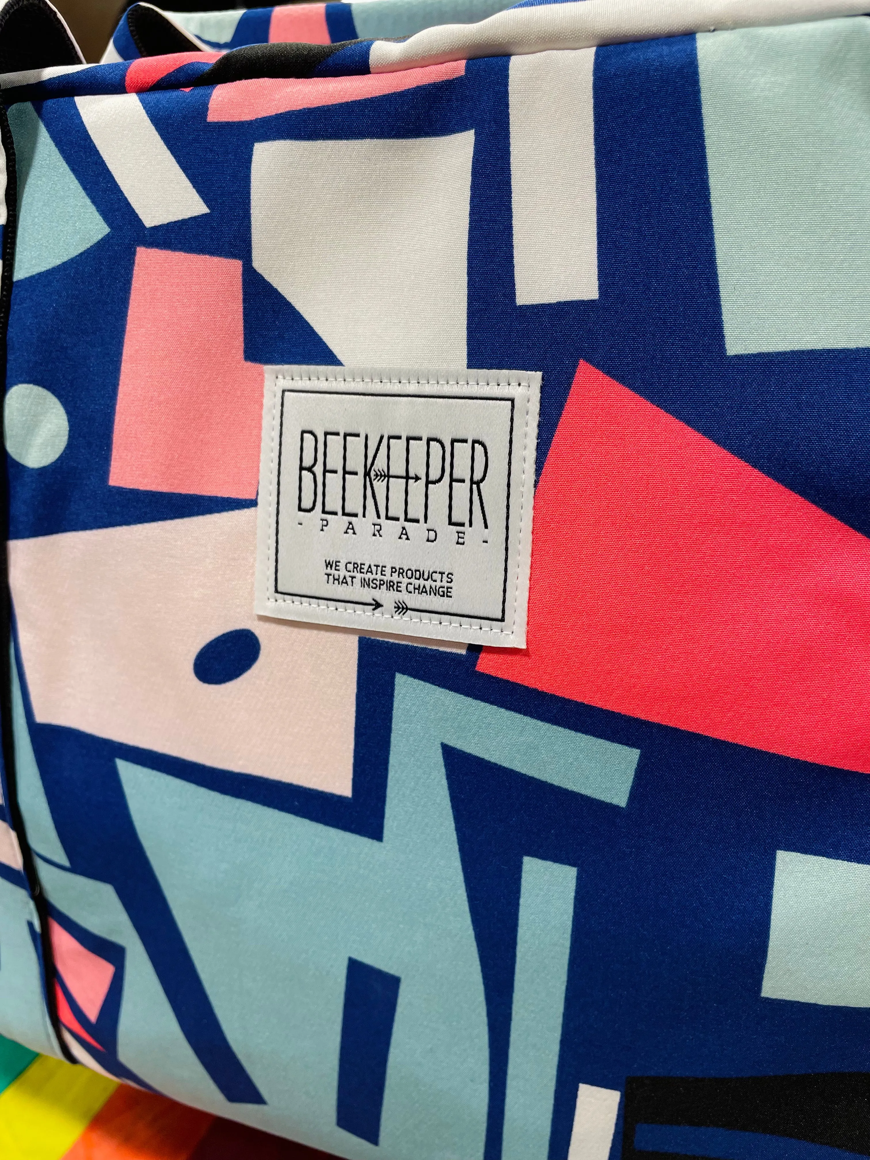 The Haring Large BeeKeeper Weekender (Masterpiece)